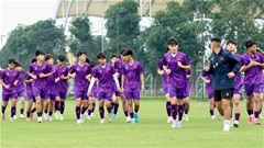 Đội Việt Nam chuẩn bị ra quân giải châu Á, HLV Brazil chia tay 4 học trò